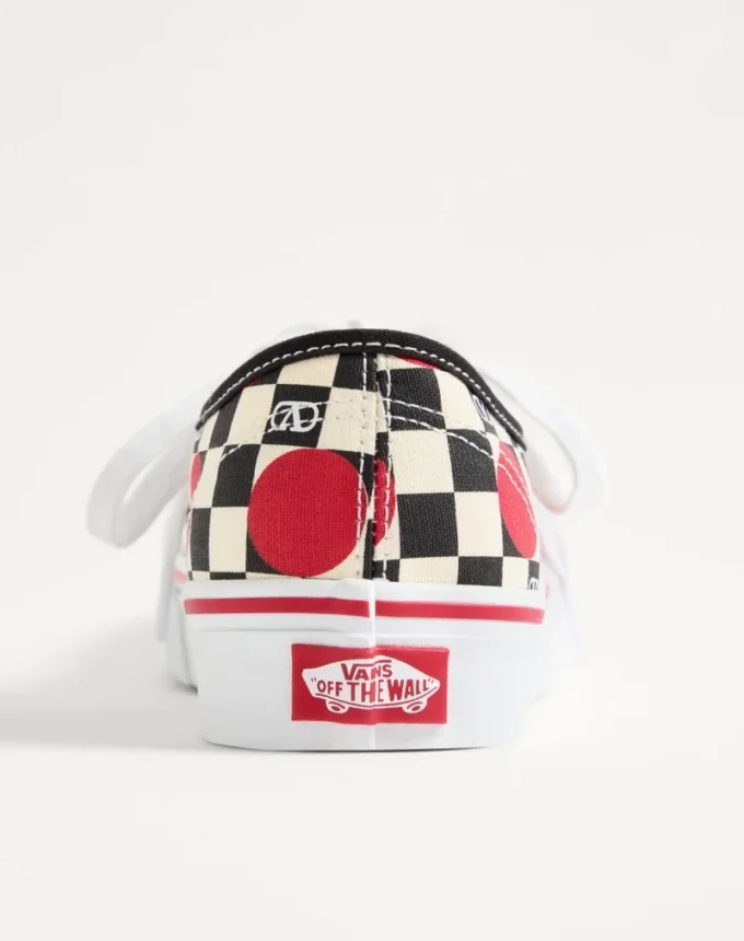 Adidași joși din țesătură Valentino Garavani și Vans cu imprimeu VLogo Checkerboard și detalii cu buline Adidași joși din țesătură Valentino Garavani și Vans cu imprimeu VLogo Checkerboard și detalii cu buline