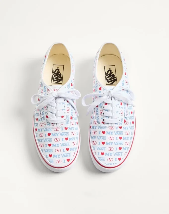 Adidași joși Valentino Garavani și Vans din țesătură cu imprimeu Valentino Vans Love Adidași joși Valentino Garavani și Vans din țesătură cu imprimeu Valentino Vans Love