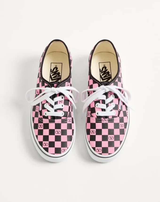 Adidași joși Valentino Garavani și Vans din țesătură cu imprimeu VLogo Checkerboard Adidași joși Valentino Garavani și Vans din țesătură cu imprimeu VLogo Checkerboard