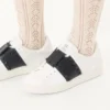 Adidași Rockstud Untitled din piele de vițel cu ținte tonale Adidași Rockstud Untitled din piele de vițel cu ținte tonale