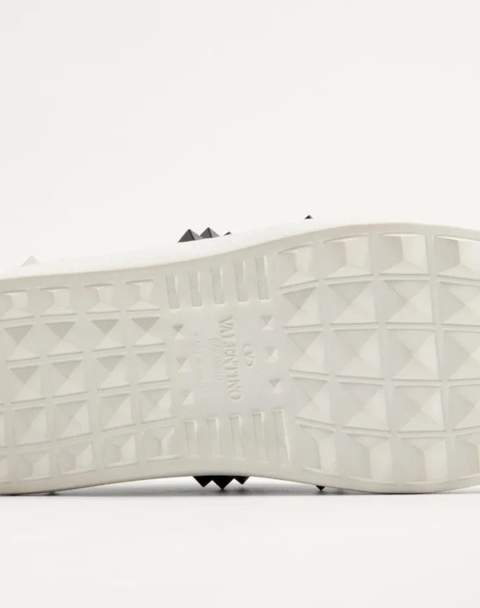 Adidași Rockstud Untitled din piele de vițel cu ținte tonale Adidași Rockstud Untitled din piele de vițel cu ținte tonale