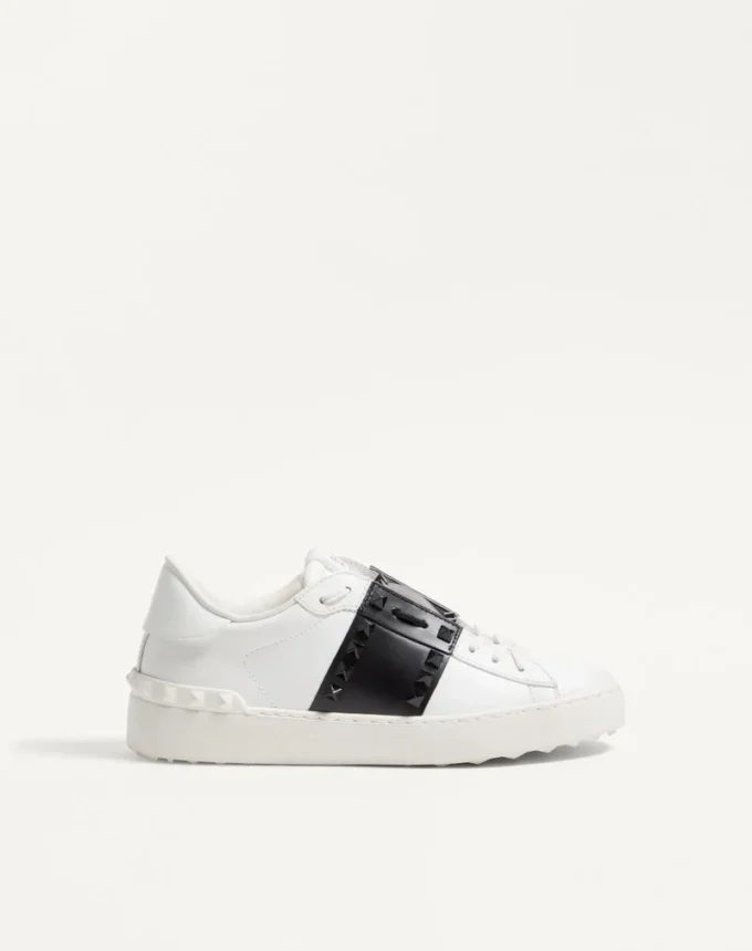 Adidași Rockstud Untitled din piele de vițel cu ținte tonale Adidași Rockstud Untitled din piele de vițel cu ținte tonale