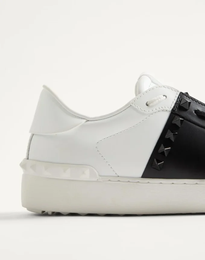 Adidași Rockstud Untitled din piele de vițel cu ținte tonale Adidași Rockstud Untitled din piele de vițel cu ținte tonale