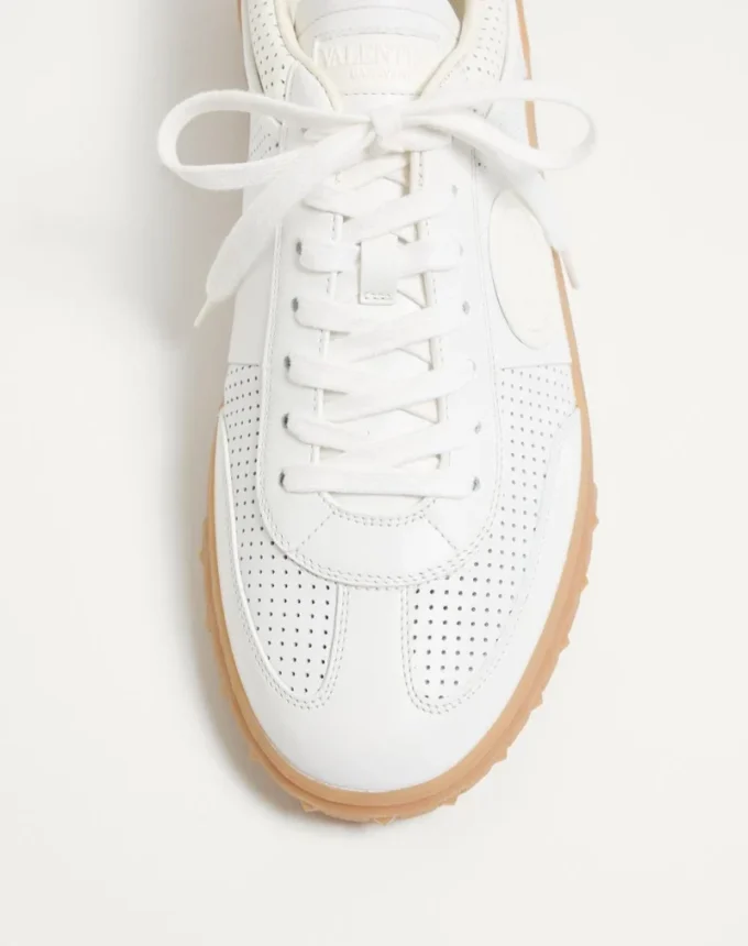 Adidași Upvillage din piele nappa perforată