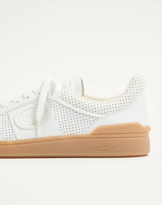 Adidași Upvillage din piele nappa perforată