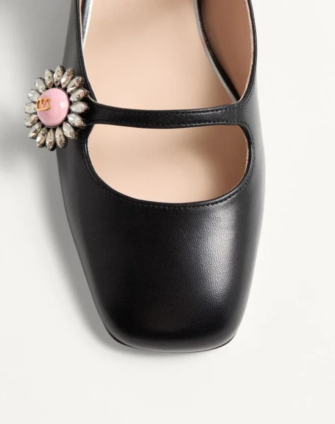 Balerini Preshoes cu curele din piele de capră și nasturi bijuterie 20 mm Balerini Preshoes cu curele din piele de capră și nasturi bijuterie 20 mm