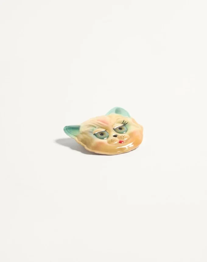 Broșă din plastic Le Chat De La Maison Broșă din plastic Le Chat De La Maison