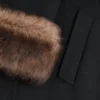 Caban compact drapat cu blană de oaie Caban compact drapat cu blană de oaie