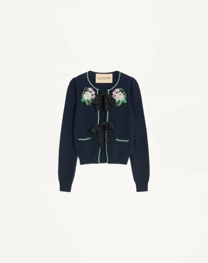 Cardigan brodat Cardigan brodat