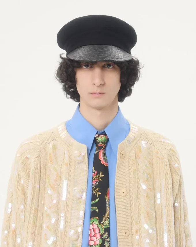 Cardigan din lână brodat Cardigan din lână brodat