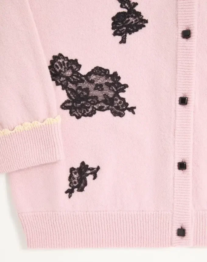 Cardigan din lână cu dantelă Cardigan din lână cu dantelă