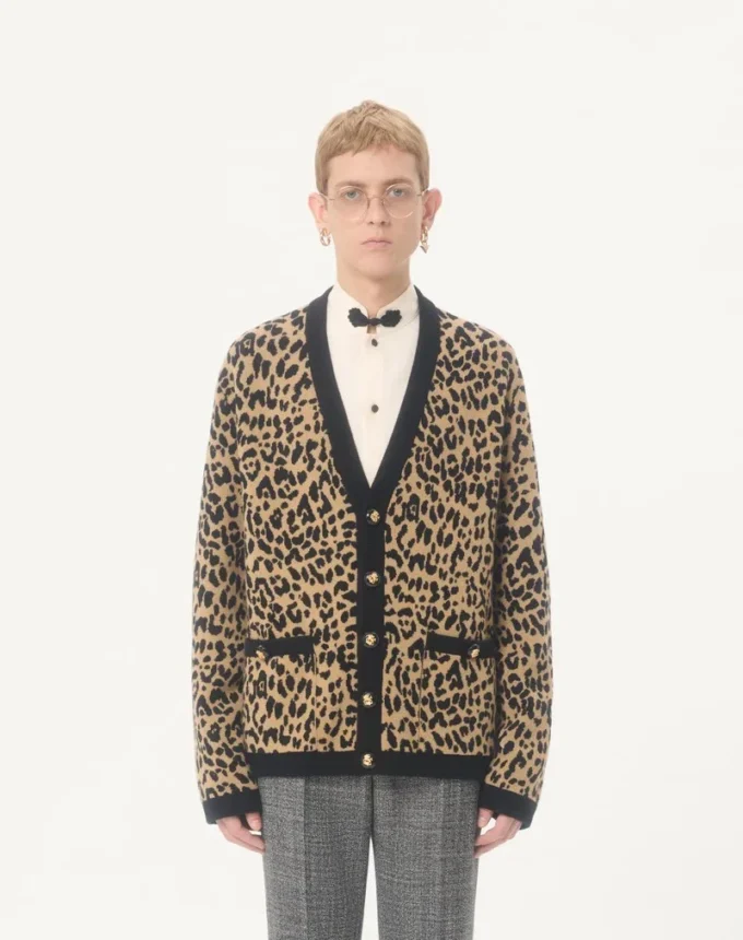 Cardigan din lână Valentino cu imprimeu animalier Fauve Eclat Jacquard Cardigan din lână Valentino cu imprimeu animalier Fauve Eclat Jacquard