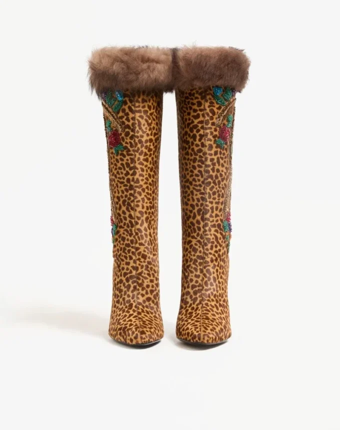 Cizme Hotty din piele de vițel cu efect de ponei, broderie florală și blană 100 mm Cizme Hotty din piele de vițel cu efect de ponei, broderie florală și blană 100 mm