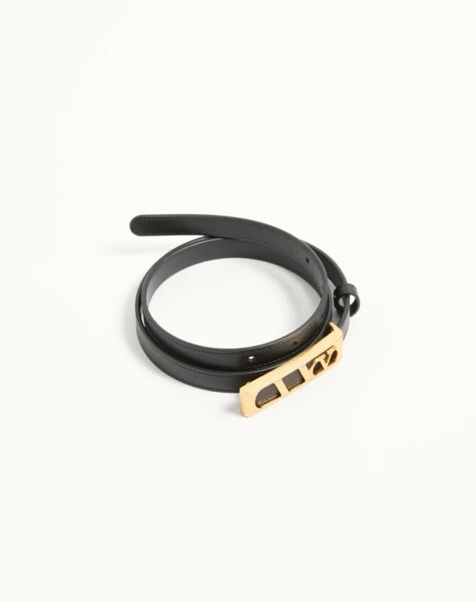 Curea VLogo Signature din piele de vițel lucioasă 15 mm Curea VLogo Signature din piele de vițel lucioasă 15 mm