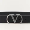 Curea Vlogo Signature din piele de vițel lucioasă 30 mm Curea Vlogo Signature din piele de vițel lucioasă 30 mm