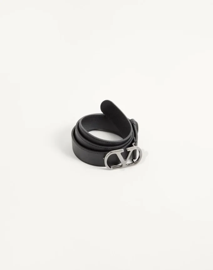 Curea VLogo Signature din piele de vițel lucioasă 30 mm Curea VLogo Signature din piele de vițel lucioasă 30 mm