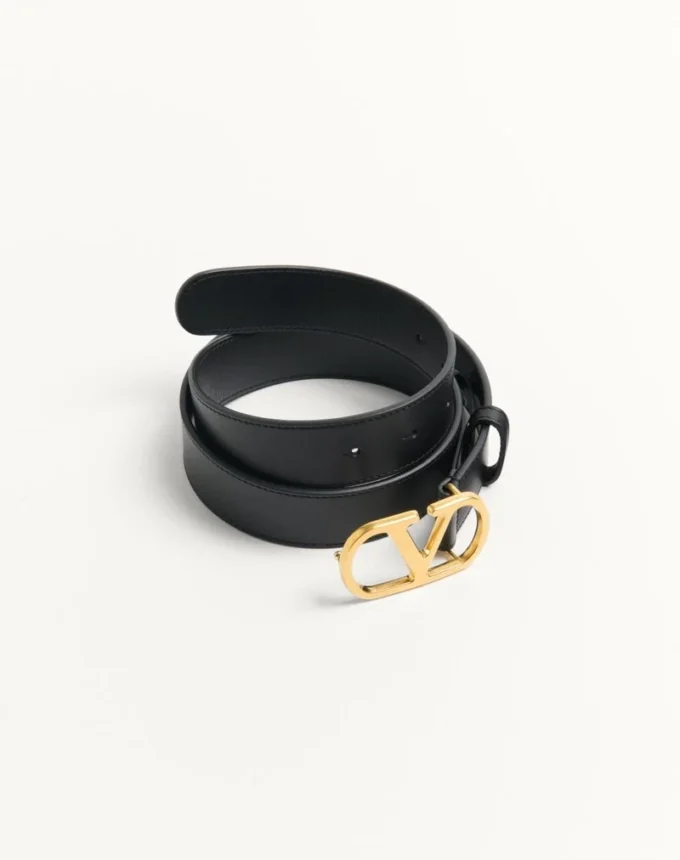 Curea Vlogo Signature din piele de vițel lucioasă 30 mm Curea Vlogo Signature din piele de vițel lucioasă 30 mm