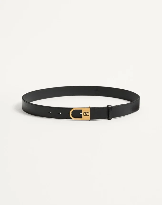 Curea VLogo Signature din piele de vițel lucioasă 30 mm cu detaliu logo emailat
