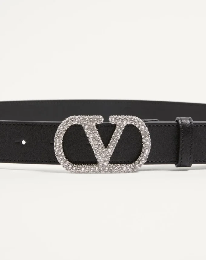 Curea VLogo Signature din piele de vițel lucioasă cu cristale 30 mm