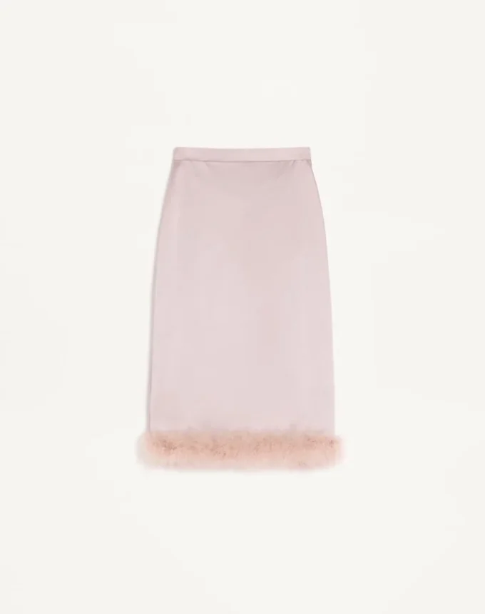 Fustă din satin cu pene Fustă din satin cu pene