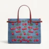 Geantă de cumpărături medie Valentino Garavani Antibes din denim cu broderie Cherryfic Geantă de cumpărături medie Valentino Garavani Antibes din denim cu broderie Cherryfic