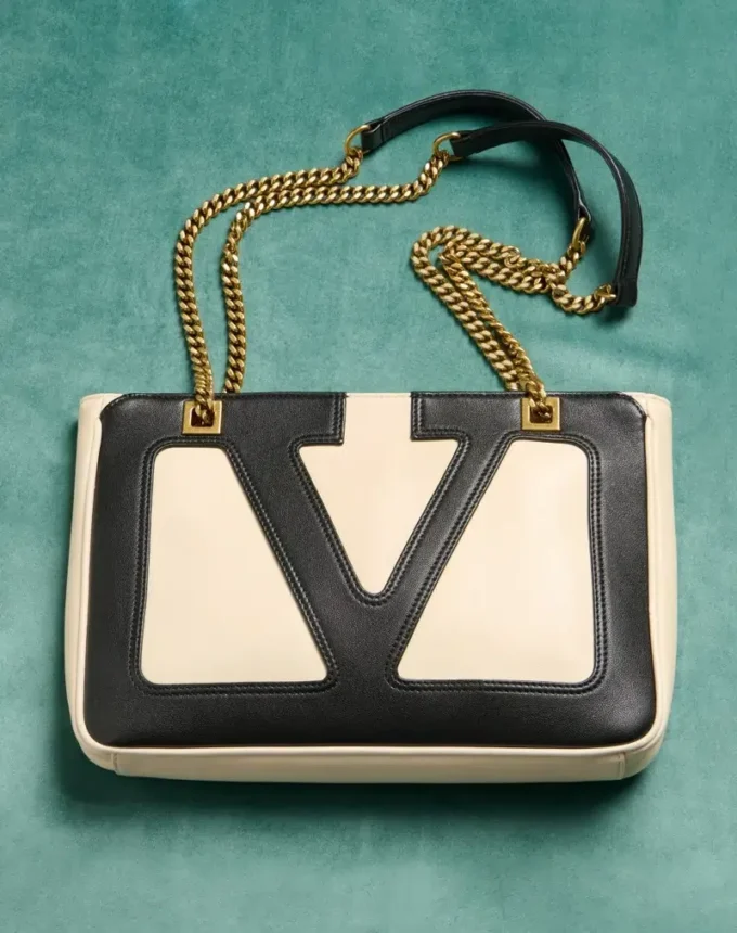 Geantă de cumpărături mică din piele nappa Valentino Garavani Viva Superstar Geantă de cumpărături mică din piele nappa Valentino Garavani Viva Superstar