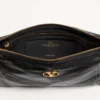 Geantă de umăr mică Valentino Garavani Panthea din piele nappa cu model chevron Geantă de umăr mică Valentino Garavani Panthea din piele nappa cu model chevron