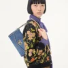 Geantă mică de umăr din denim Valentino Garavani DeVain Geantă mică de umăr din denim Valentino Garavani DeVain