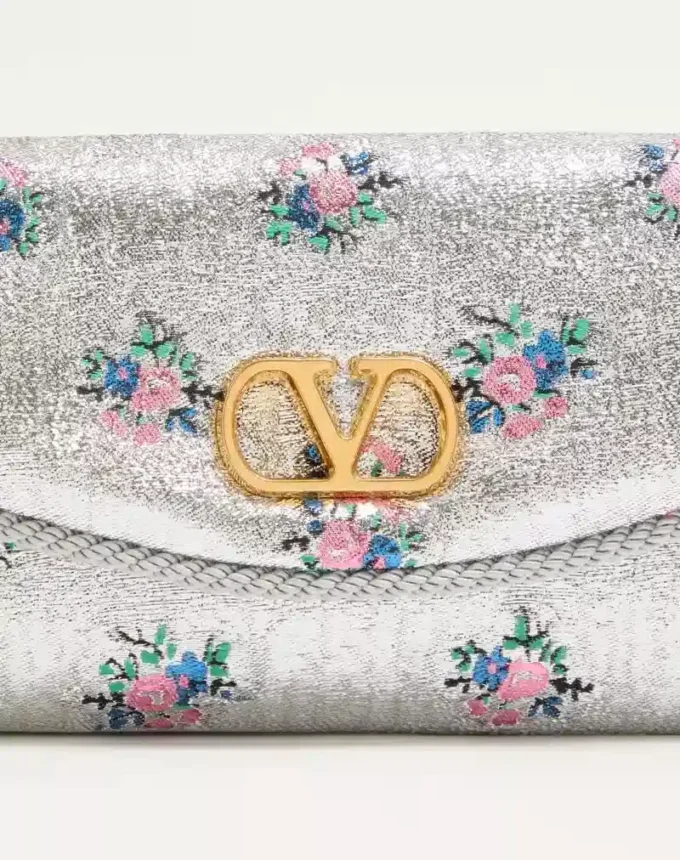 Geantă mică de umăr Valentino Garavani DeVain din țesătură jacquard florală lurex Geantă mică de umăr Valentino Garavani DeVain din țesătură jacquard florală lurex