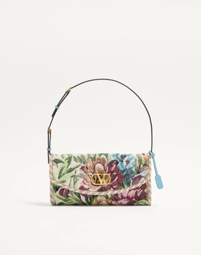Geantă mică de umăr Valentino Garavani DeVain din țesătură jacquard Voyage Imaginaire Geantă mică de umăr Valentino Garavani DeVain din țesătură jacquard Voyage Imaginaire