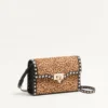 Geantă mică de umăr Valentino Garavani Rockstud din piele de vițel cu efect de ponei și imprimeu animalier Geantă mică de umăr Valentino Garavani Rockstud din piele de vițel cu efect de ponei și imprimeu animalier
