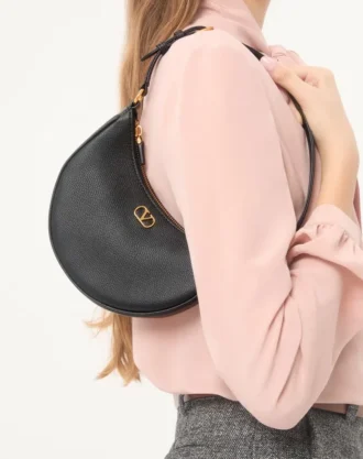 Geantă mini hobo Vlogo Signature din piele de vițel granulată