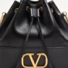 Geantă mini tip sac din piele nappa cu lanț cu logo Geantă mini tip sac din piele nappa cu lanț cu logo