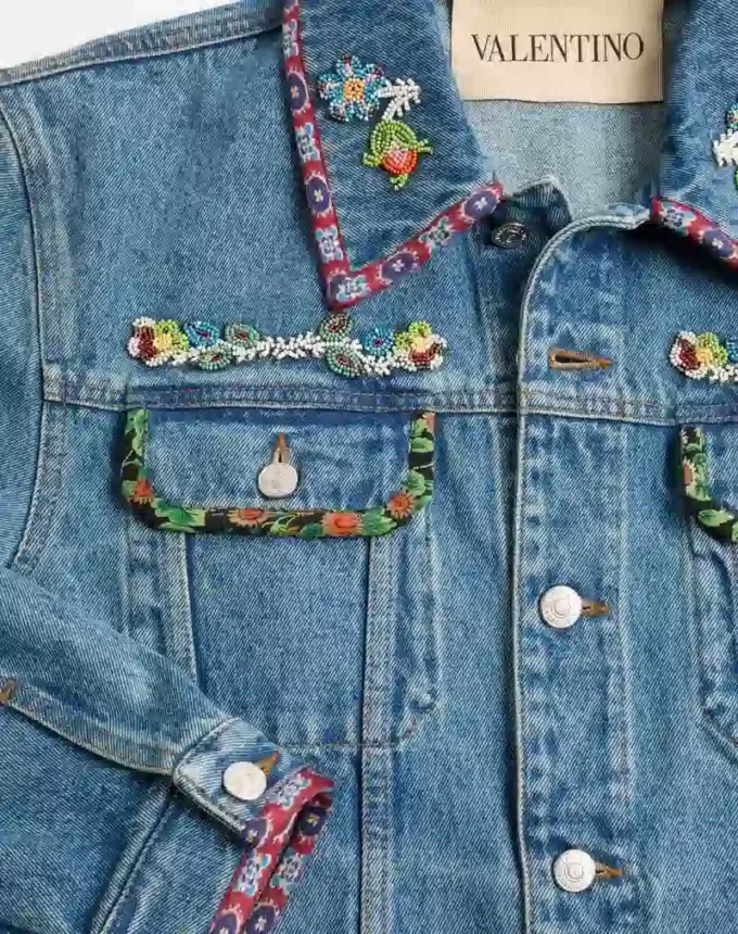 Jacheta din denim cu broderie cu mărgele și margini imprimate Jacheta din denim cu broderie cu mărgele și margini imprimate