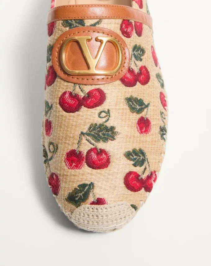 Mule Vlogo Signature cu motiv Cherryfic 25 mm Mule Vlogo Signature cu motiv Cherryfic 25 mm