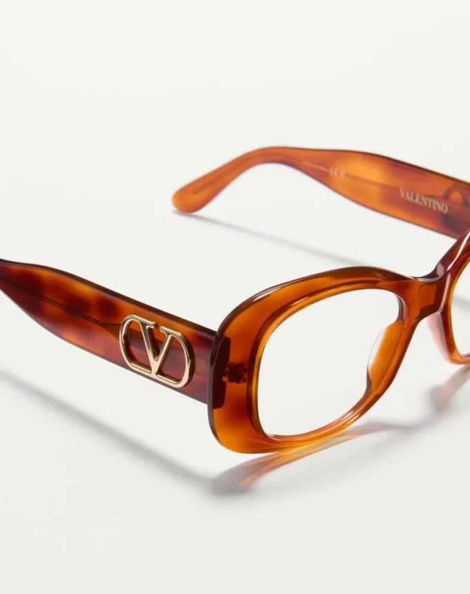 Ochelari dreptunghiulari din acetat, în stilul anilor ’70 Ochelari dreptunghiulari din acetat, în stilul anilor ’70