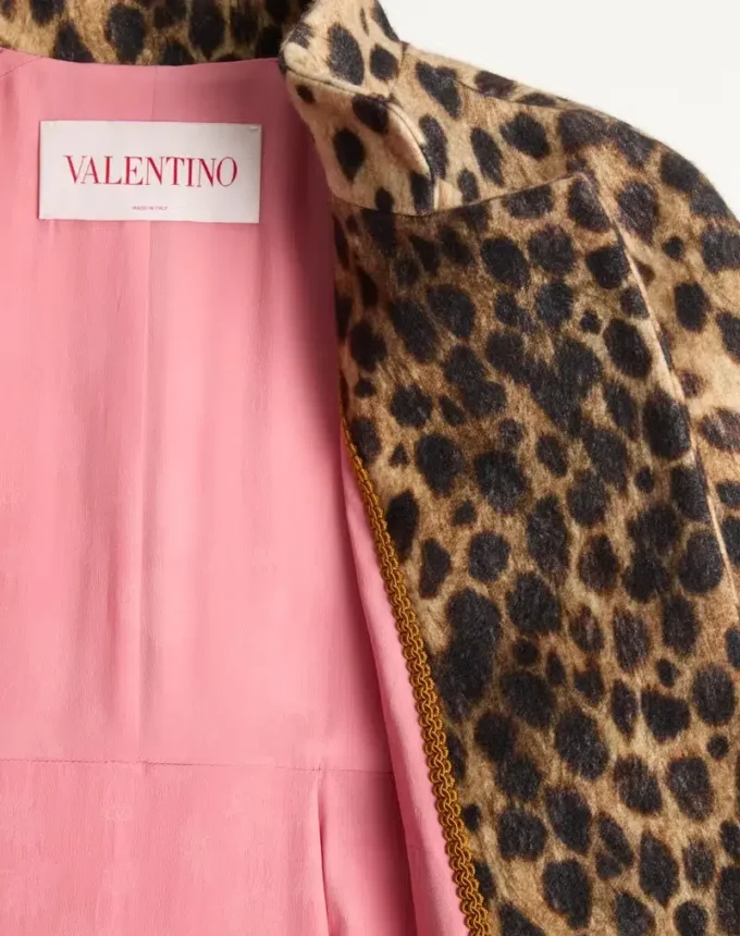 Palton din lână cu imprimeu Jaguar Spots Palton din lână cu imprimeu Jaguar Spots
