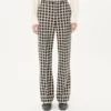 Pantaloni din amestec de lână cu model în carouri și cu revere Pantaloni din amestec de lână cu model în carouri și cu revere