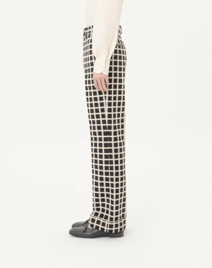 Pantaloni din amestec de lână cu model în carouri și cu revere Pantaloni din amestec de lână cu model în carouri și cu revere