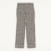 Pantaloni din amestec de lână cu model în carouri și cu revere Pantaloni din amestec de lână cu model în carouri și cu revere