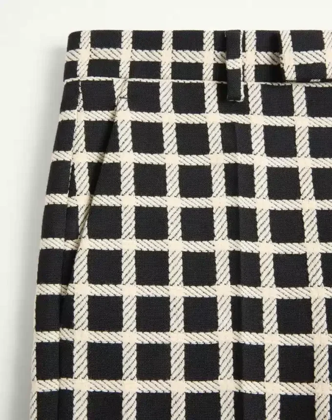 Pantaloni din amestec de lână cu model în carouri și cu revere Pantaloni din amestec de lână cu model în carouri și cu revere