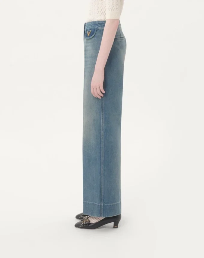 Pantaloni din denim Pantaloni din denim