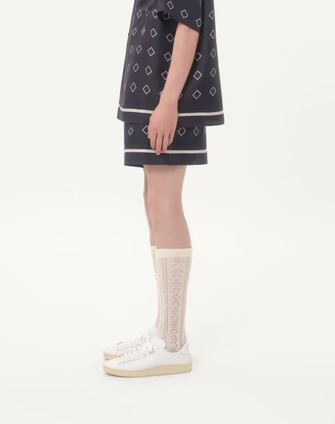 Pantaloni scurți bermuda din twill de mătase cu imprimeu Opticool pe toată suprafața