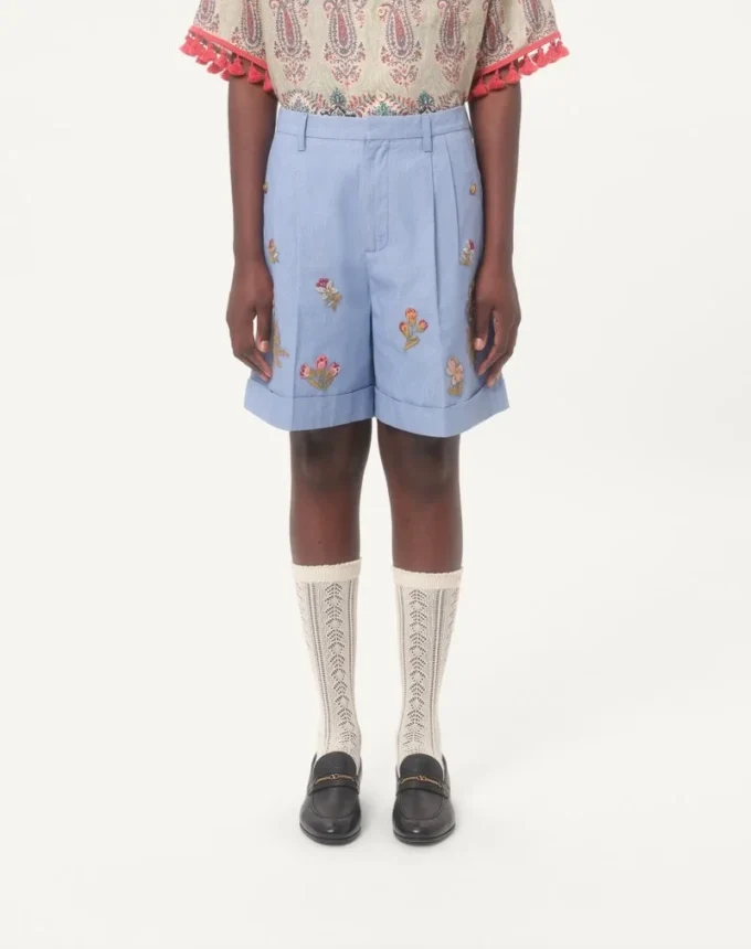 Pantaloni scurți din denim cu broderie Pantaloni scurți din denim cu broderie