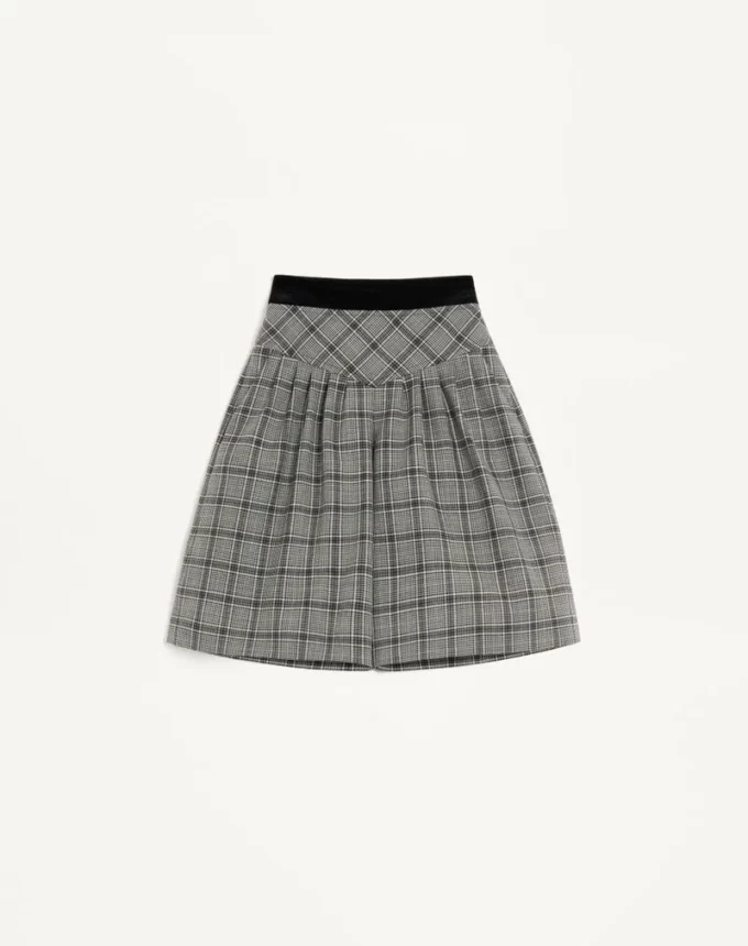 Pantaloni scurți din lână cu model în carouri