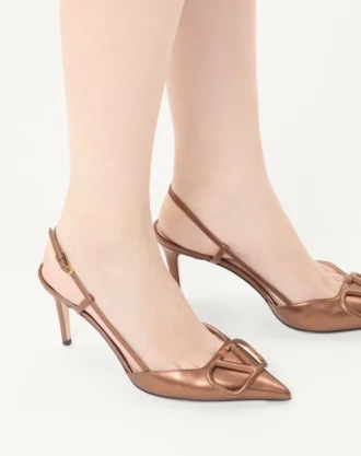 Pantofi cu baretă din piele nappa laminată 80 mm cu semnătura VLogo