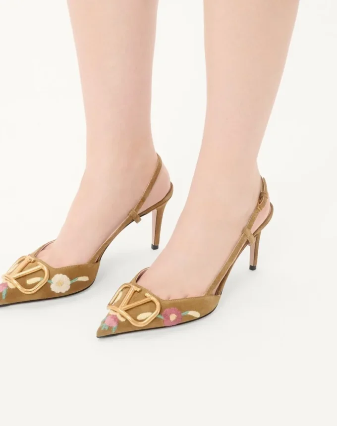 Pantofi cu baretă VLogo Signature din piele crustată cu broderie florală 80 mm