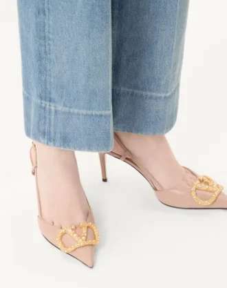 Pantofi cu toc din piele de vițel cu logo Vlogo Signature și bijuterie 80 mm