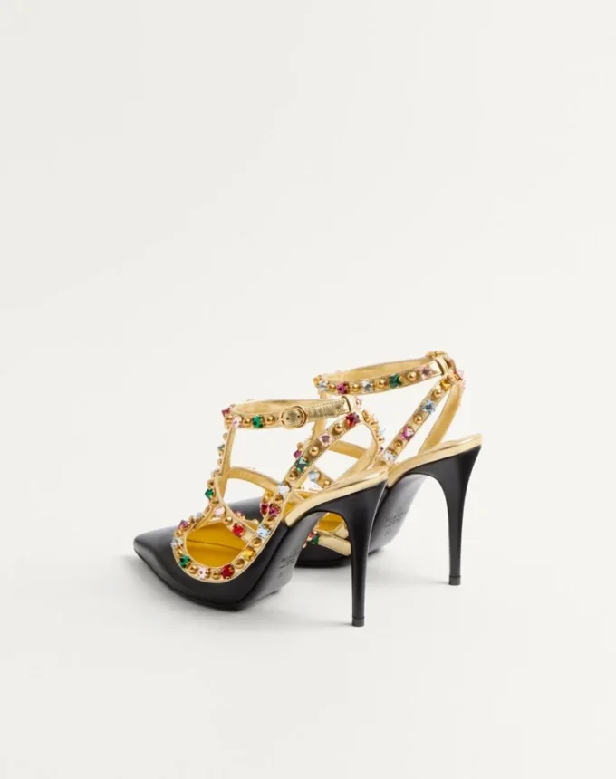 Pantofi cu toc din piele de vițel Rockstud cu cabochon și cristale de 100 mm Pantofi cu toc din piele de vițel Rockstud cu cabochon și cristale de 100 mm