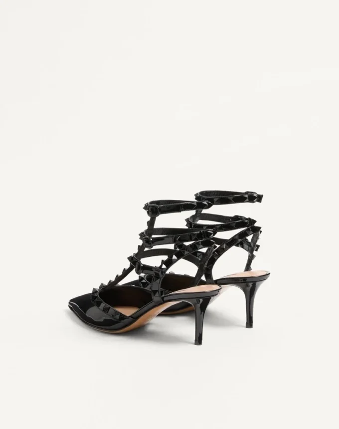 Pantofi cu toc Rockstud din piele lăcuită, cu curele și ținte asortate, 65 mm